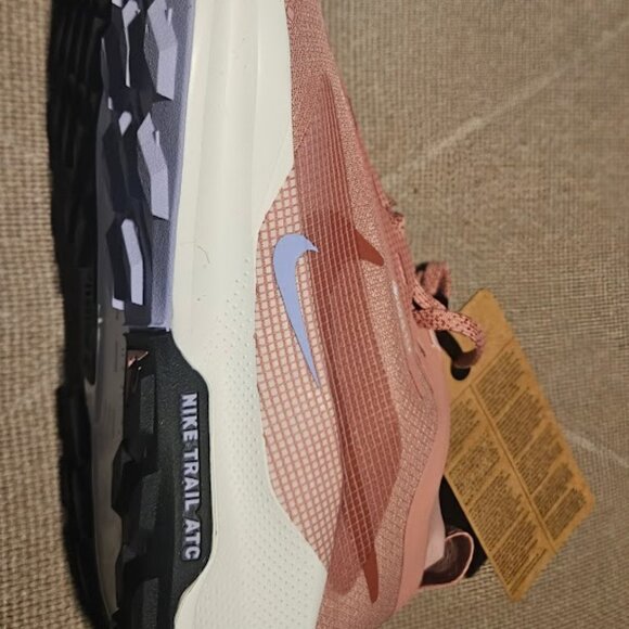 Womens Nike Pegasus Trail 5 GORE-TEX size 9.5 NWT - Picture 5 of 6